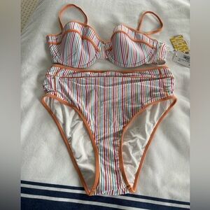 Roller Rabbit swimsuit. NWT top size xl bottom size L.